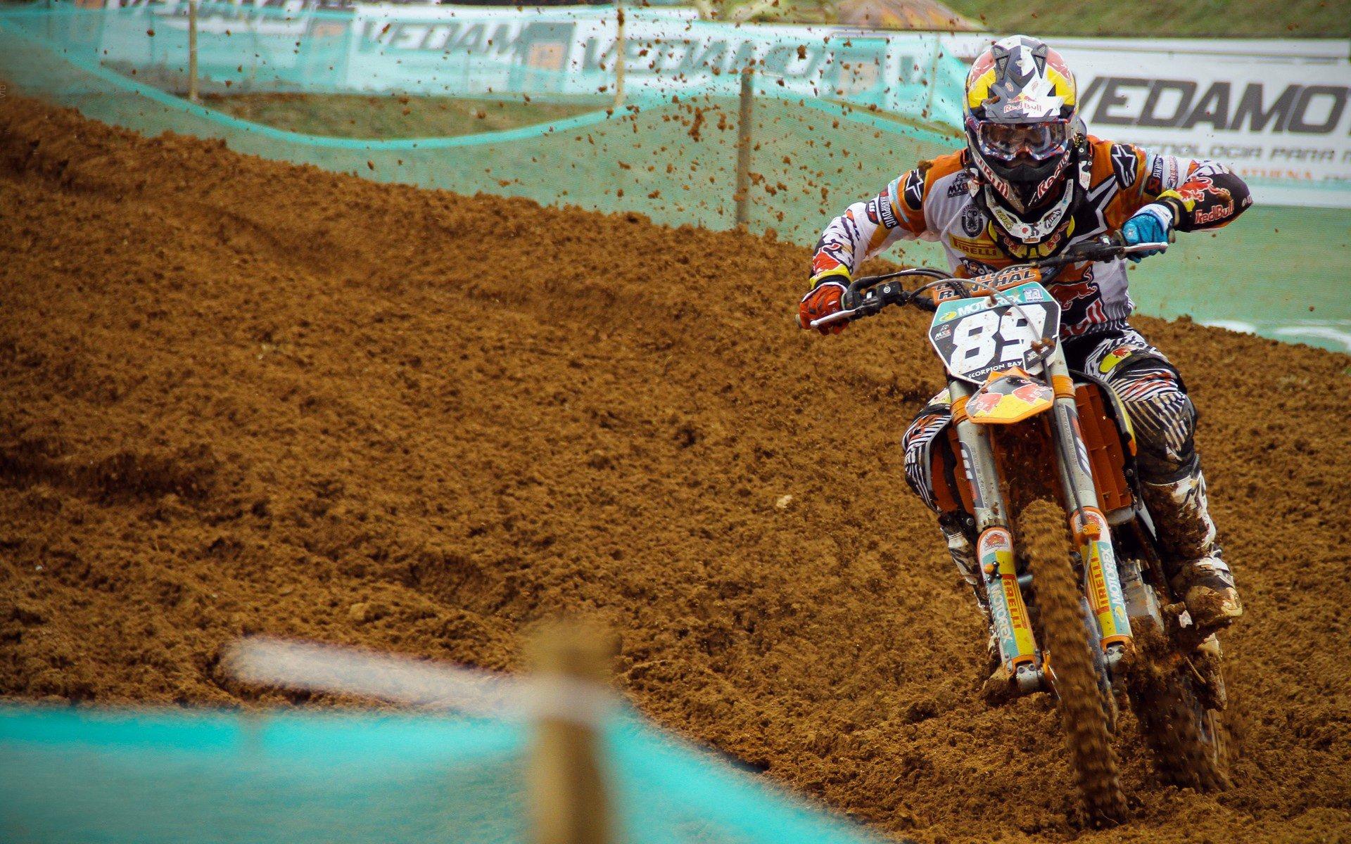 火箭引援新动向，乔治分析利拉德适配性，休斯顿防守资源成关键